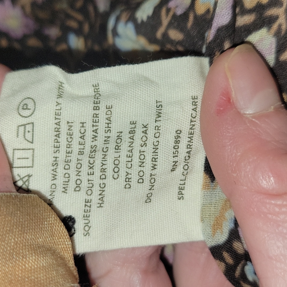 ❌️SOLD ❌️- Spell Rae Blouse Size XXS - Picture 6 of 10